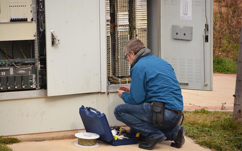 monteur électricien Saint-Cloud